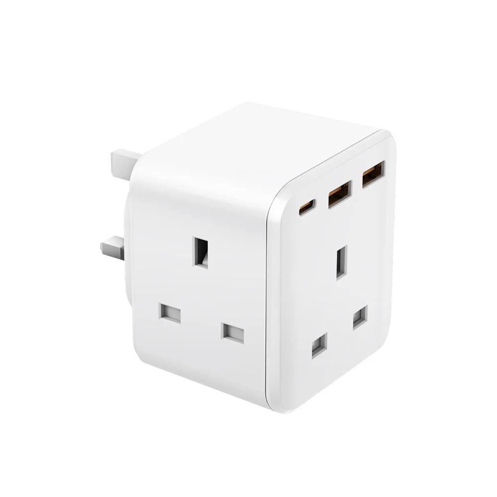 شاحن حائط BAZIC GOPORT CUBE، مزود بمخرج USB مدمج - أبيض