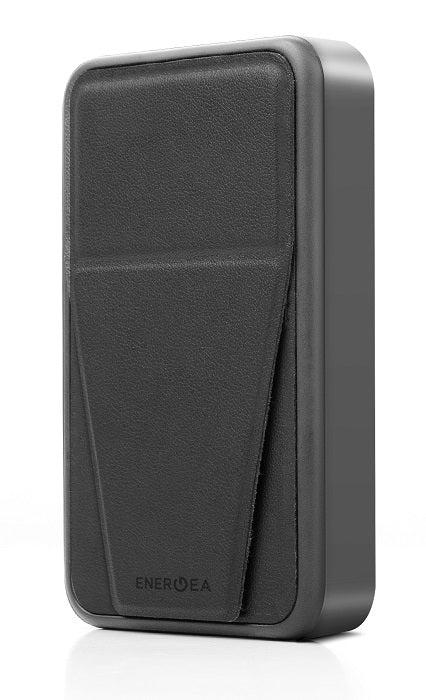 ENERGEA MAGPAC GRIP، بنك طاقة متوافق مع MAGSAFE بسعة 5000 مللي أمبير مع حامل/قبضة مدمج - GUN/BLK